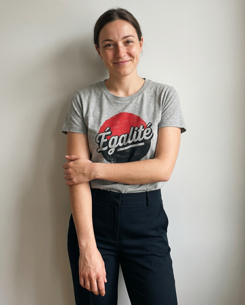 gravisk Égalité organic graphic tee. Égalité in worn script on a distressed red and black circle.