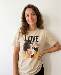 Love. I Am Strong - Grafik-T-Shirt