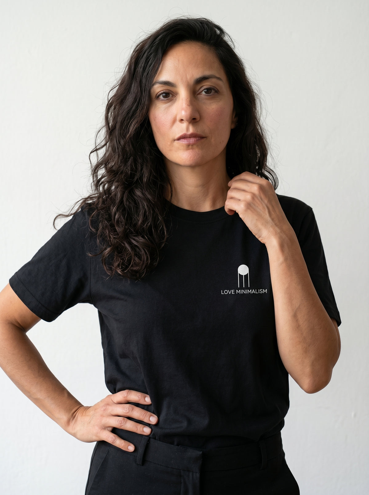 Love Minimalism - Chest Print T-shirt