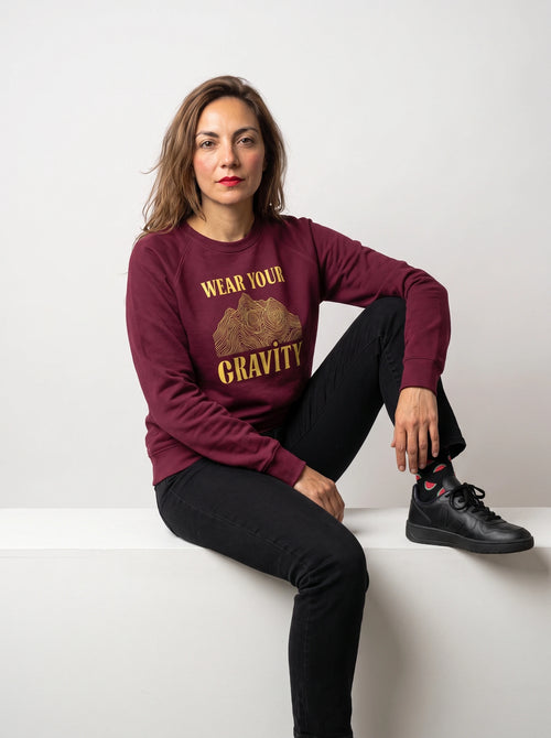 gravisk Wear Your Gravity v1 graphic sweatshirt in organic cotton. Topographic mountain in contour lines framed by vintage lettering.