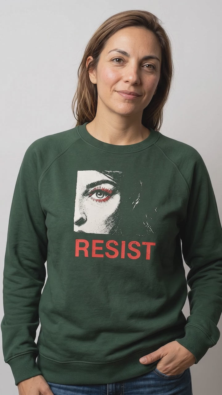 gravisk Resist v1 graphic sweatshirt in organic cotton, short video.
